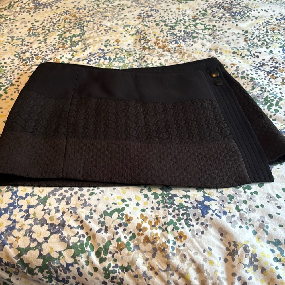 Cabi skirt